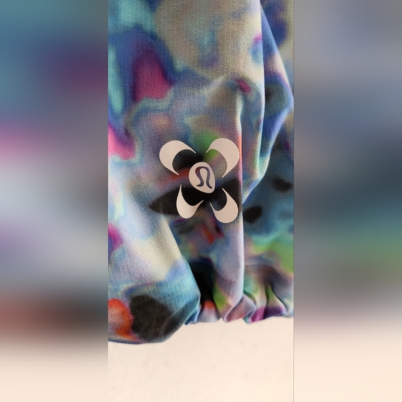 Lululemon Seawheeze Rain Chaser Jacket, size 4 - Picture 7 of 14